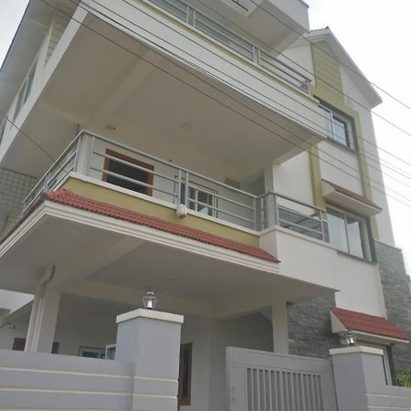 Misty Lake Guest House Hyderabad Eksteriør bilde