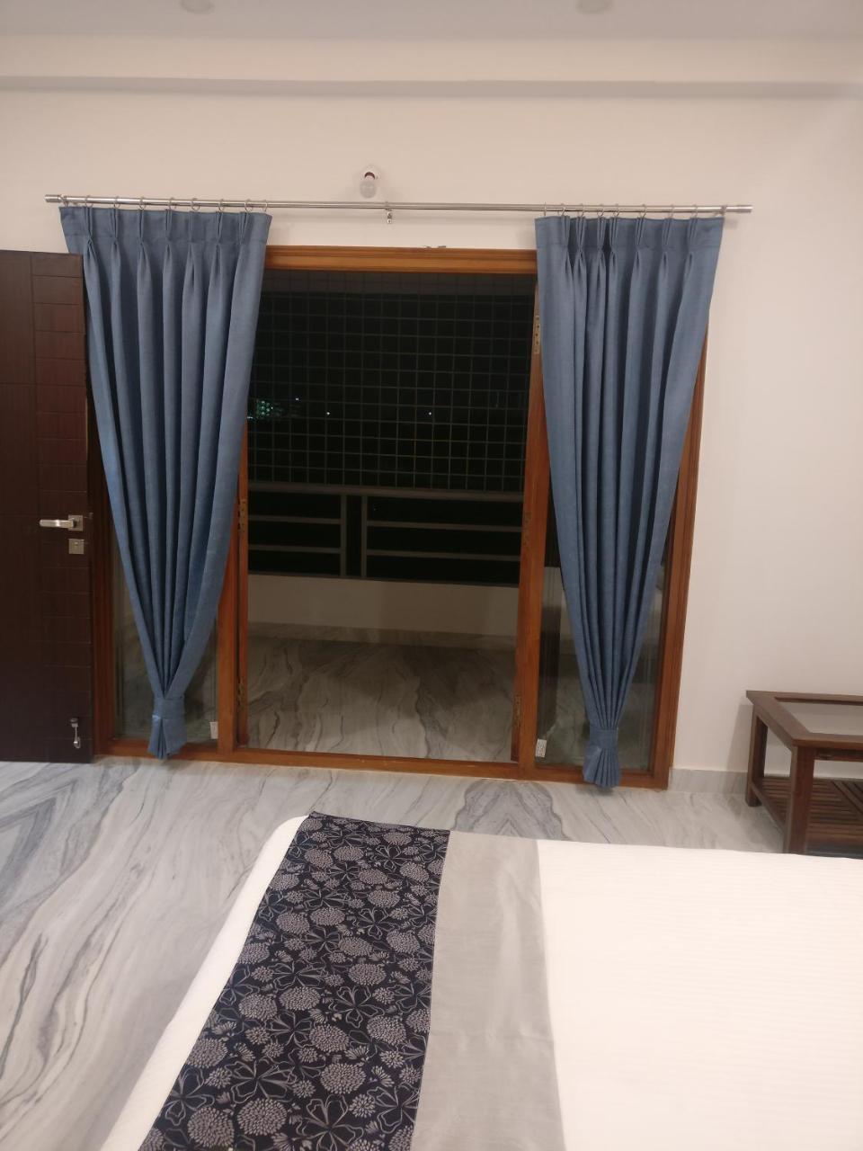 Misty Lake Guest House Hyderabad Eksteriør bilde